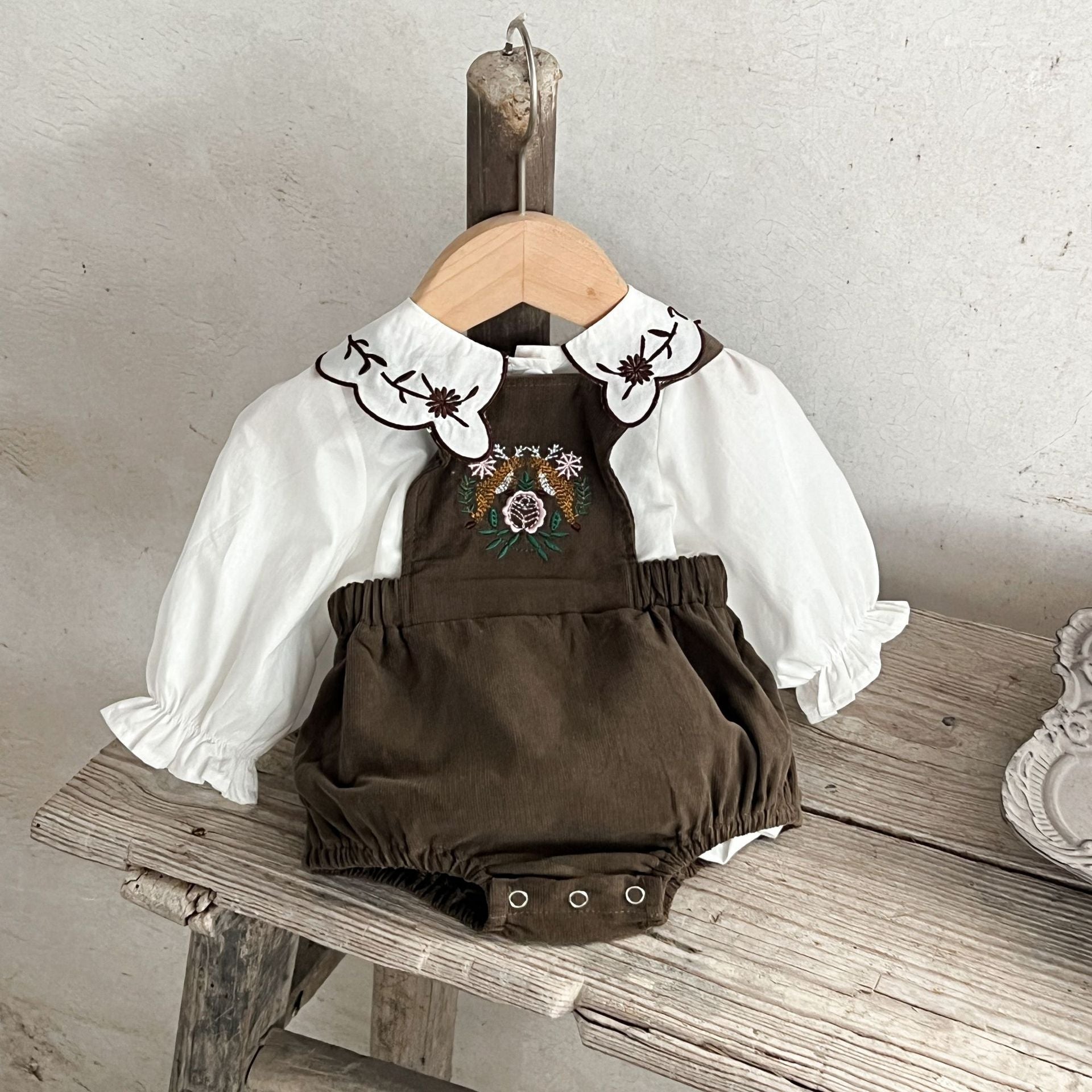 Embroidered Collar & Suspender Set